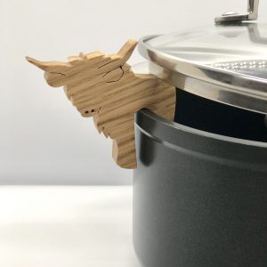 Solid Oak Pan Lid Holder – Highland Cow Design